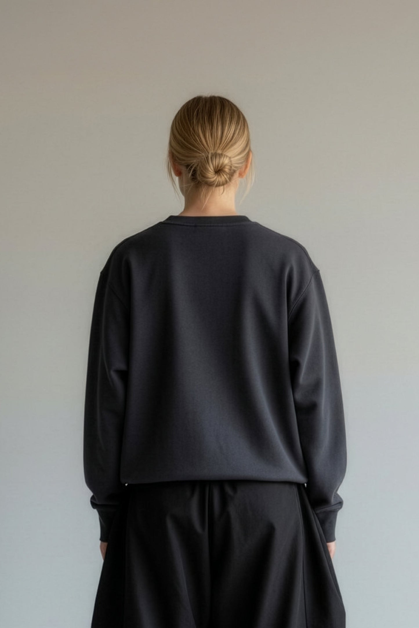 Essential Unisex Sweatshirt - Midnight Dune